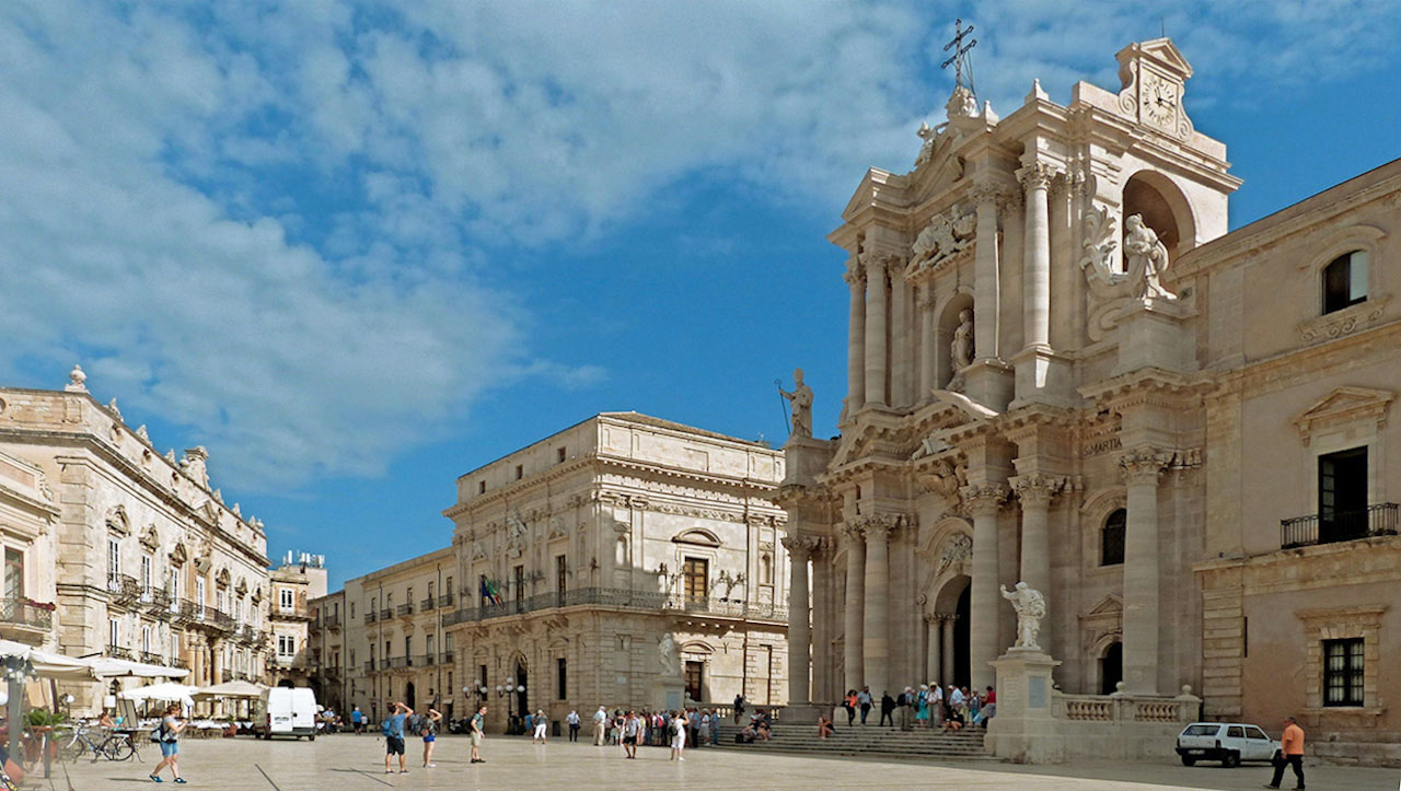 SICILY Siracusa UNESCO Cathedral Santa Lucia 1 R